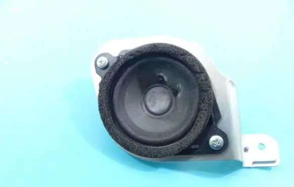 Mazda CX-7 Front door speaker EG246696Y IMPRK1052661