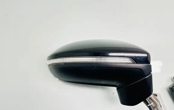 Volkswagen Touran III Front door electric wing mirror 5k0971841a A064480