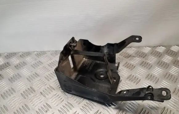 Volvo V40 Battery tray 31290752