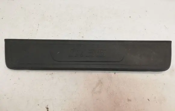 Hyundai ix35 Front sill trim cover 858832Y100