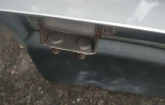 Toyota Corolla E120 E130 Tailgate/trunk/boot hinge