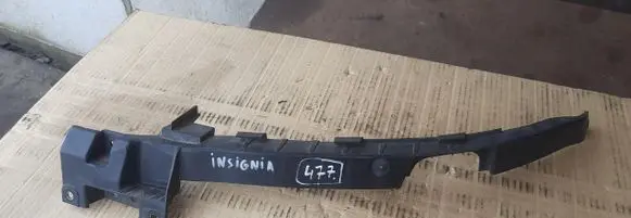 Opel Insignia A Front bumper mounting bracket 13250570