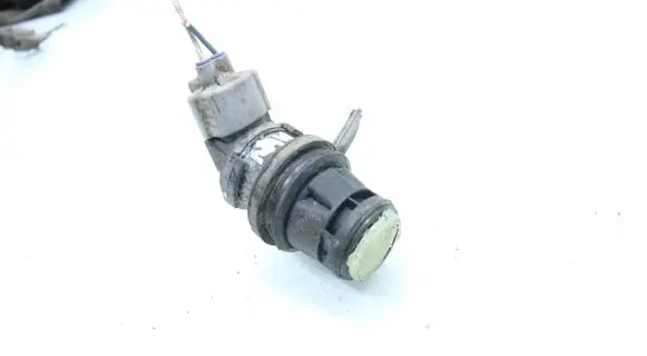 Toyota RAV 4 (XA30) Windscreen/windshield washer pump 7305C22