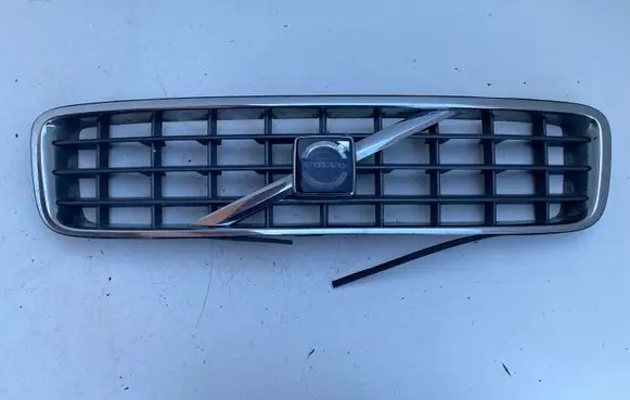 Volvo XC90 Front bumper upper radiator grill 30695512