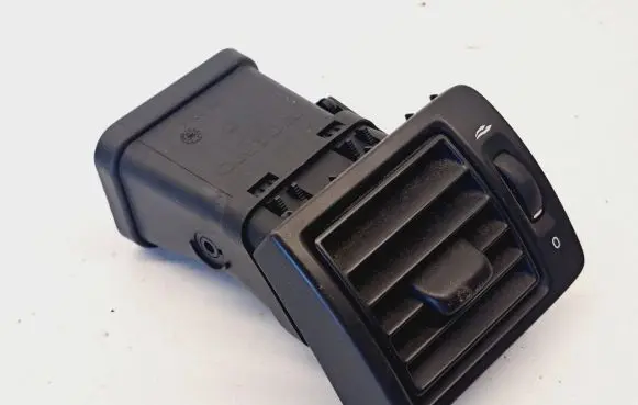 Volvo V50 Dashboard side air vent grill/cover trim 30715098