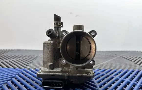 Toyota Prius (XW30) Throttle valve 2203037060 142002 3B22