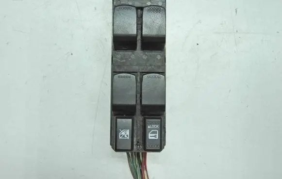 Suzuki SX4 Electric window control switch 64J30 6213 PP020