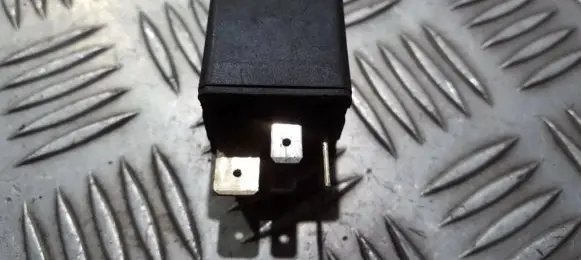 Alfa Romeo 156 Other relay 7752313 a727