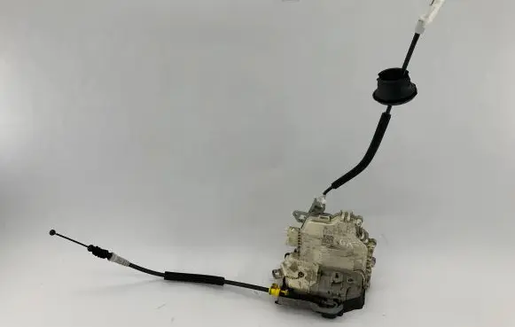 Audi A4 S4 B8 8K Rear door lock 8K0839015C