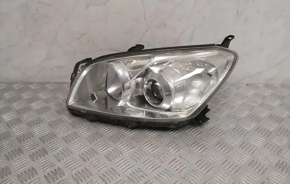 Toyota RAV 4 (XA30) Headlight/headlamp 8117042450