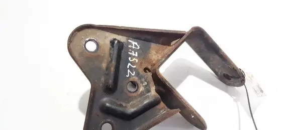 Chrysler Sebring (ST-22 - JR) Engine mounting bracket