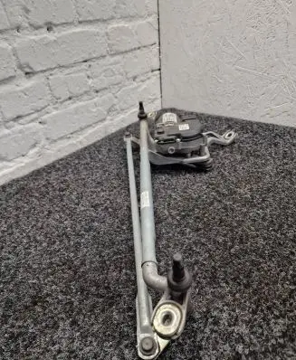 Volkswagen Touareg III Front wiper linkage and motor 761.955.113