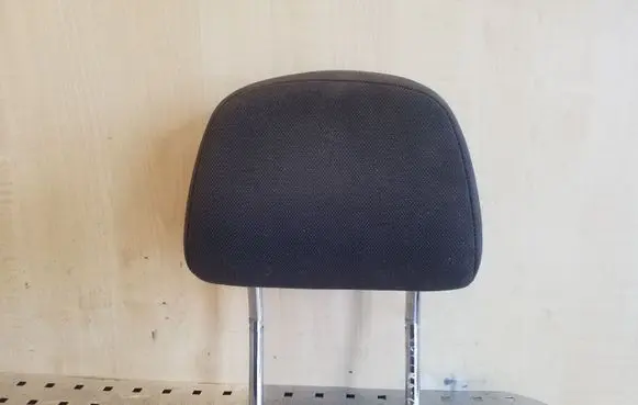 Opel Vectra C Front seat headrest 