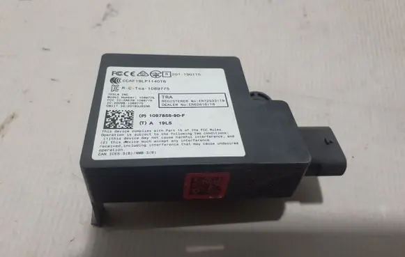 Tesla Model 3 Other control units/modules 1097855