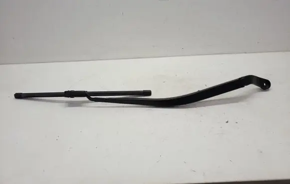 Chrysler Pacifica Front wiper blade arm 2586T1