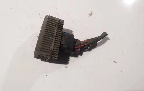 Opel Tigra B Glow plug pre-heat relay 55353011 51299014b