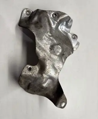 Volvo V40 Heat shield in engine bay 31411165