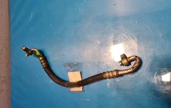 KIA Venga Air conditioning (A/C) pipe/hose