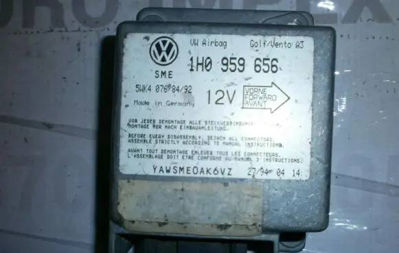 Volkswagen Golf III Airbag control unit/module 1H0959656 5WK4076