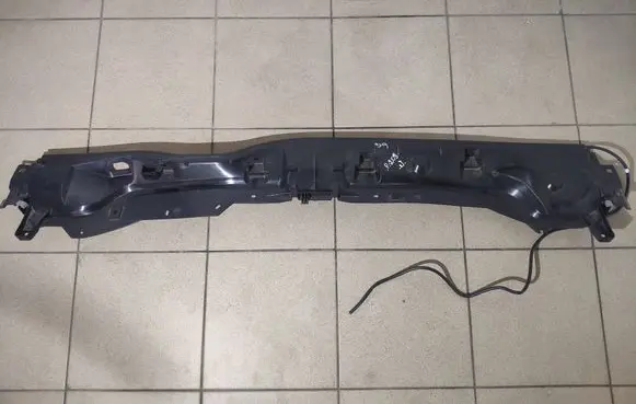 Peugeot 208 II Wiper trim 9820793980