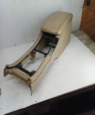 Peugeot 607 Armrest 