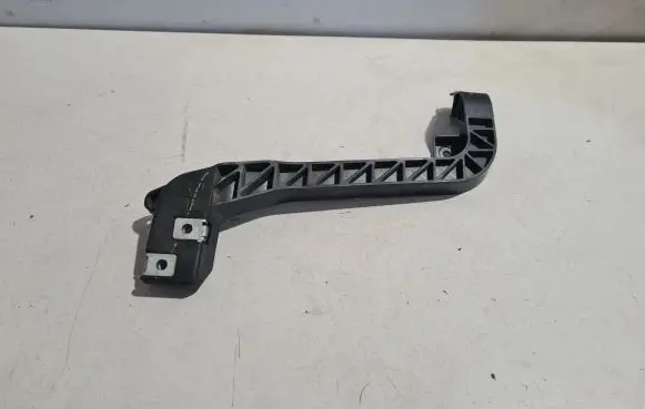 Mercedes-Benz GLE (W166 - C292) Radiator support slam panel bracket A1666263731