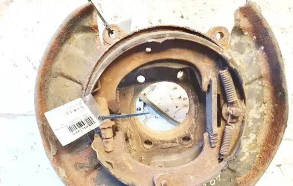 Subaru B9 Tribeca Handbrake/parking brake pads 
