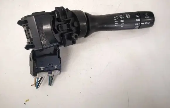 Toyota Yaris Wiper control stalk 17F144