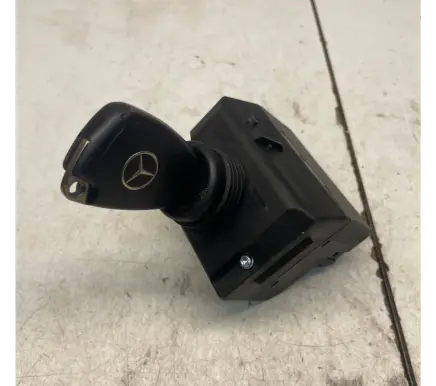 Mercedes-Benz E W211 Ignition lock 2115452308 33002213 7022900001606126