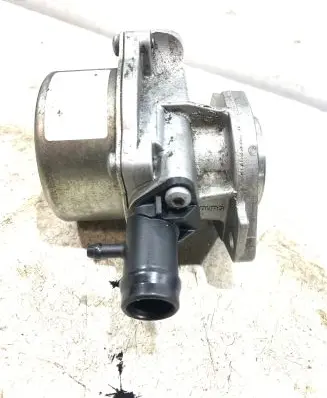 Opel Vivaro Vacuum pump