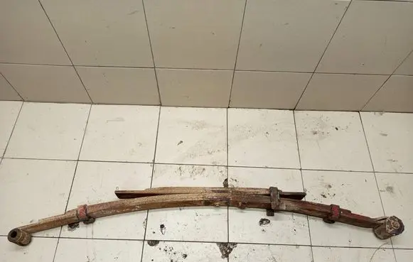 Toyota Hilux (AN10, AN20, AN30) Rear leaf spring 