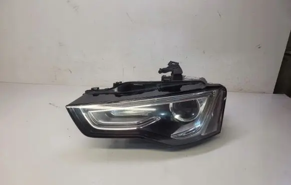 Audi A5 8T 8F Headlight/headlamp 8T0941005