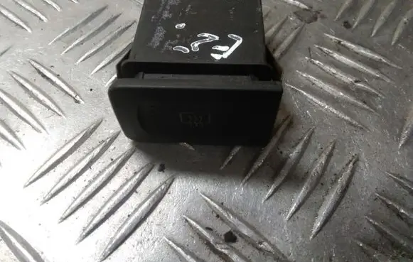 Volkswagen Golf V Windscreen/window heater switch 1J0959621C
