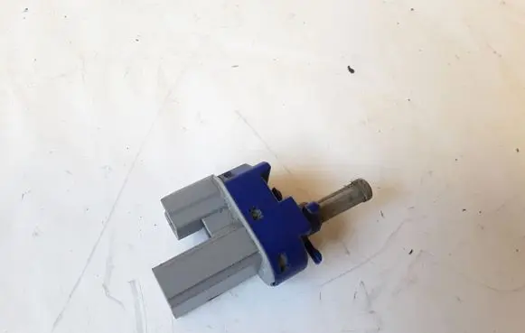 Clutch pedal sensor