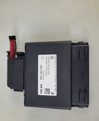 Audi Q3 8U Voltage converter/converter module 8K0959663