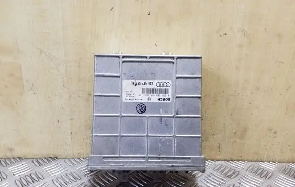 Audi A4 S4 B5 8D Engine control unit/module 0261203554 0261203555 8D0907557BX