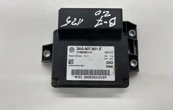 Volkswagen PASSAT B7 Hand brake control module 3aa907801e