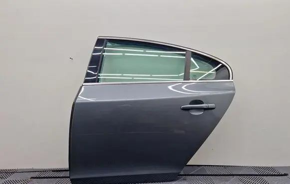 Volvo S60 Rear door 