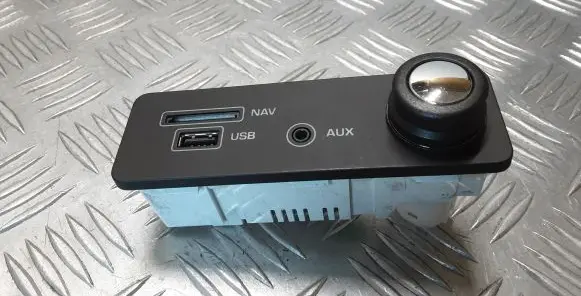 Jaguar XE USB socket connector FK7219C166BC