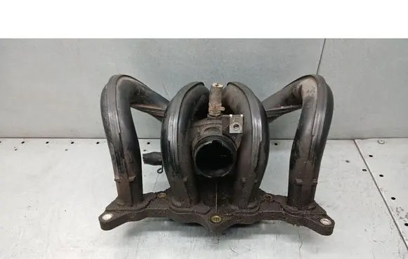 Toyota Yaris Verso Intake manifold