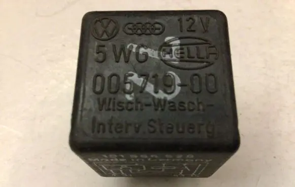 Volkswagen PASSAT B3 Other relay 191955529