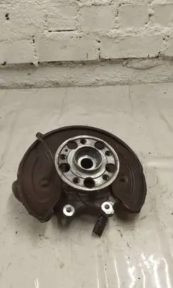 Mercedes-Benz E W213 Rear wheel hub A2133572500