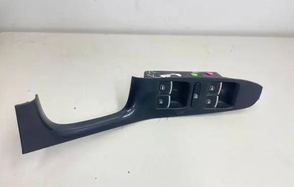 Volkswagen Jetta VI Electric window control switch 5C7867255C