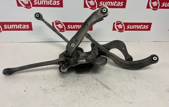Rear wheel hub spindle/knuckle