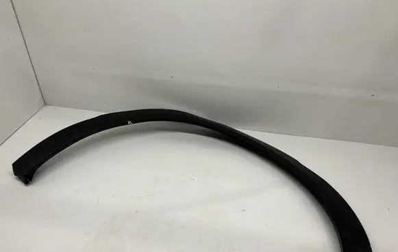 Opel Mokka B Rear arch trim W51850 9834173280