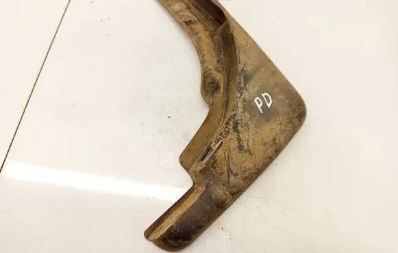 Nissan X-Trail T30 Front mudguard 638548H300