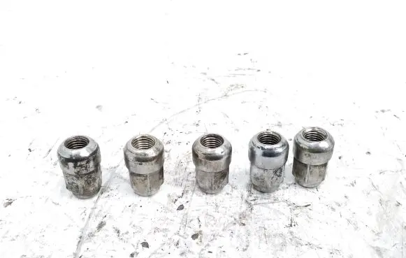 Honda CR-V Nuts/bolts 