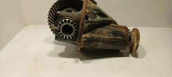 Toyota Land Cruiser (BJ70) Rear differential