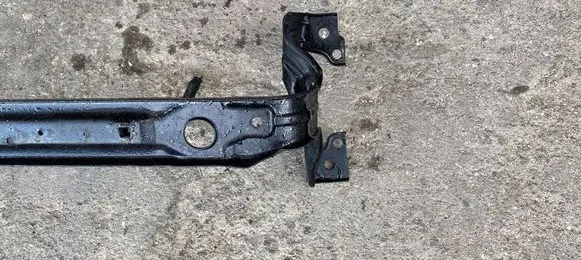 Volvo V40 Radiator support slam panel bracket