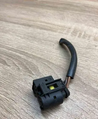BMW 5 F10 F11 Plug wire 1438157 09441461 65136002